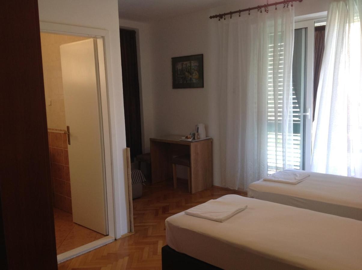 Bed & Breakfast Batosic ماكارسكا المظهر الخارجي الصورة